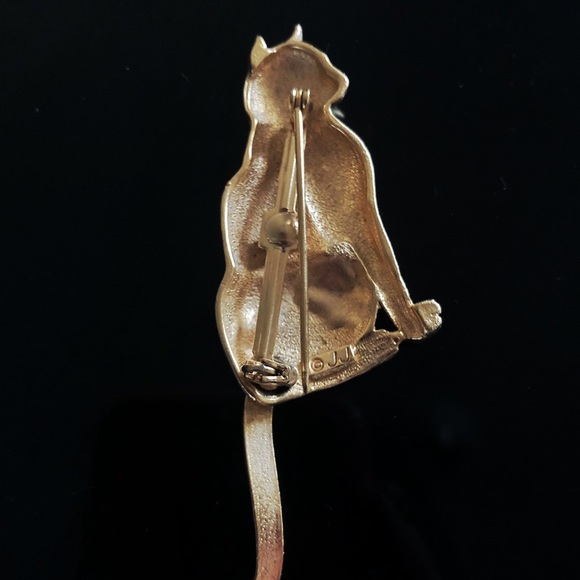 JJ Brushed Goldtone Cat With Movable Tail Brooch - Picture 5 of 5